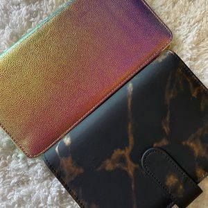 Servers Book and notepads